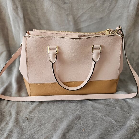 Authentic Michael Kors Handbag - Picture 2 of 6